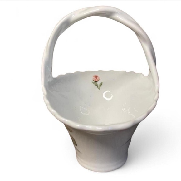 NIB Porcelain Basket Rose Print - Picture 2 of 14